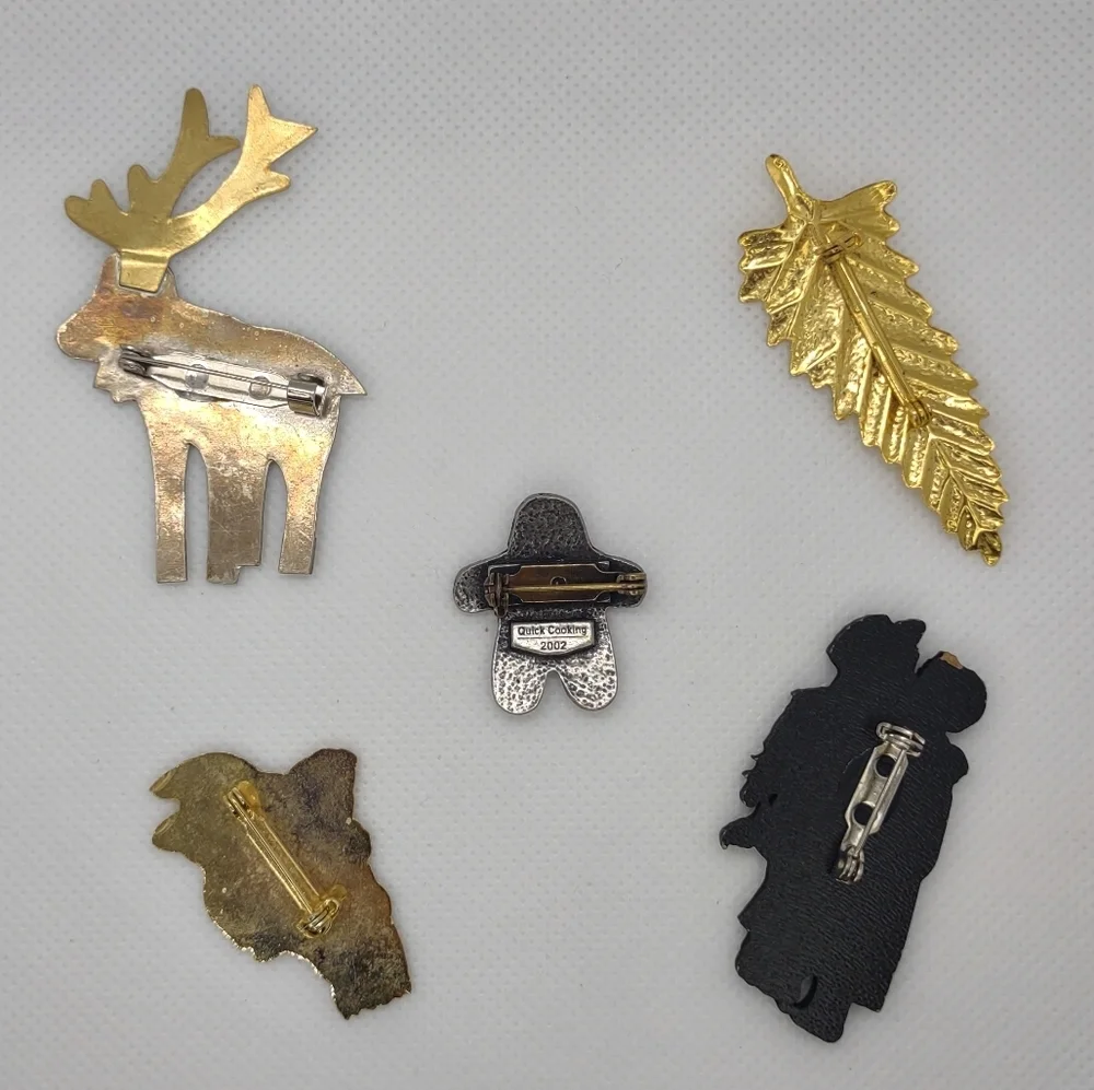 Bundle of‎ Vintage Brooches and Pins